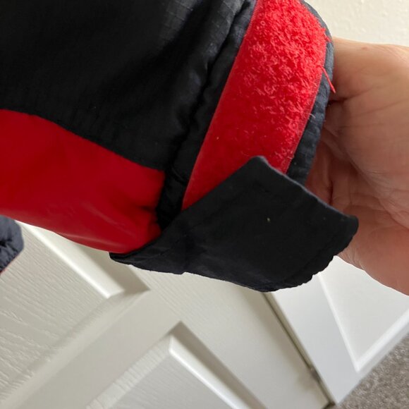 Tommy Hilfiger Reversible Jacket Size Large Red Fleece & Water Resistant. - Picture 6 of 14